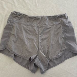 Reebok Short Size L Color Gray